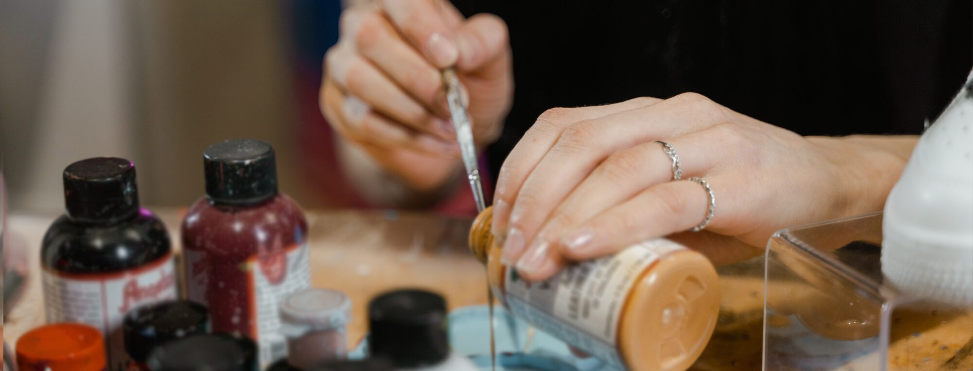 Become a Volunteer - You Can Make A Difference at with the Oakville Art Society